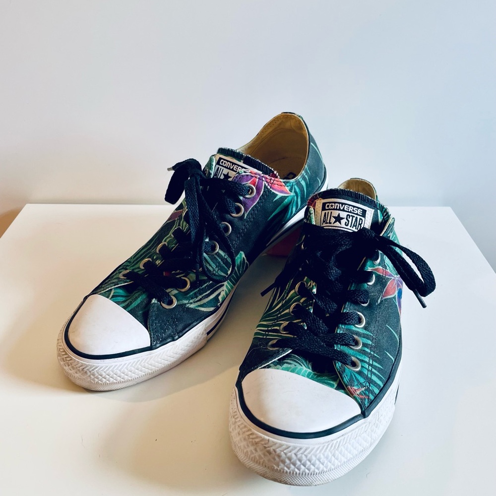 Converse Black and Green Sneakers Classic Canvas Low-Top